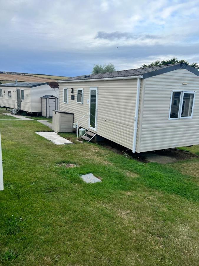Oakley Newquay Bay Resorts Exteriör bild